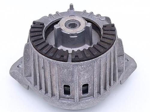 Used Engine mount Engine mount MERCEDES-BENZ CLS (C218) CLS 350 CDI / d (218.323) (265 hp) 40414748 40414748