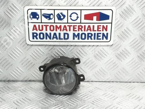 right-front-fog-light-citroen-c4-picasso-ii-2013-40481697 main image