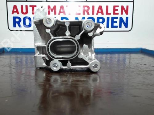 engine-mount-vw-touareg-7p5-7p6-2010-2011-2012-2013-2014-2015-2016-2017-2018-40371408 main image