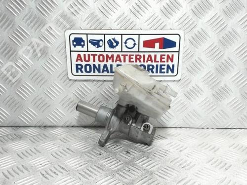 brake-master-cylinder-citroen-c4-picasso-ii-2013-40470412 main image