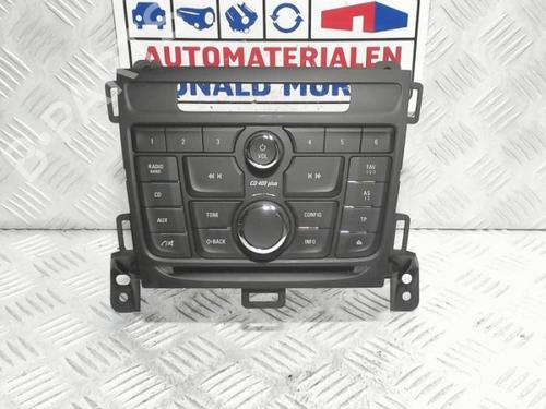 switch-opel-zafira-tourer-c-p12-2011-40362193 main image