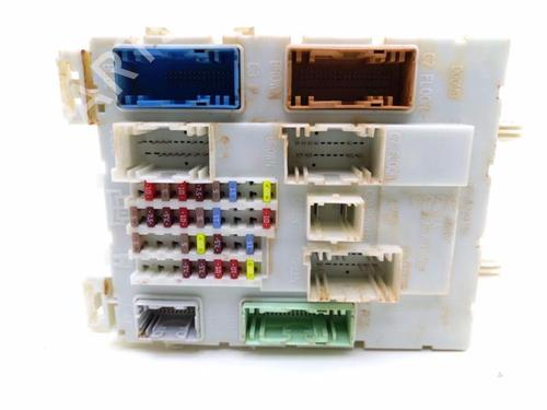 Used Fuse box Fuse box VOLVO V40 Hatchback (525) T3 (152 hp) 40372647 40372647