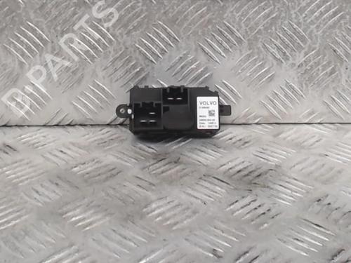 Used Heater resistor Heater resistor VOLVO V40 Cross Country (526) D2 (114 hp) 40381499 40381499