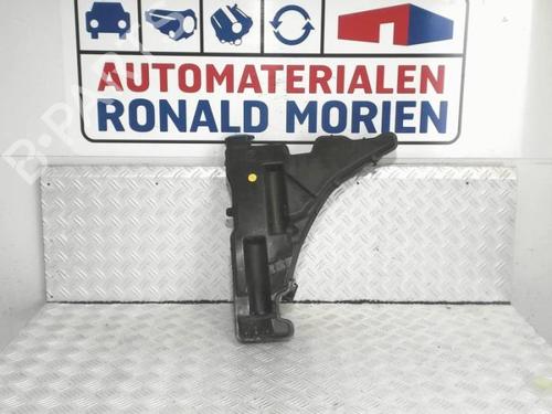 windscreen-washer-tank-audi-a4-b9-avant-8w5-8wd-2015-40368713 main image