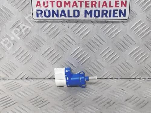 switch-volvo-xc60-i-suv-156-2008-2009-2010-2011-2012-2013-2014-2015-2016-2017-2018-40363214 main image