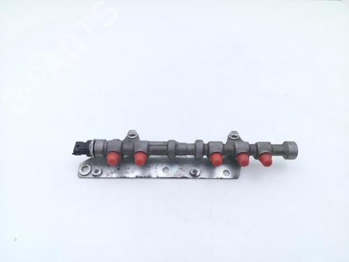 Injection rail OPEL CORSA D (S07) 1.3 CDTI (L08, L68) | BP40376229M98 - Image 1
