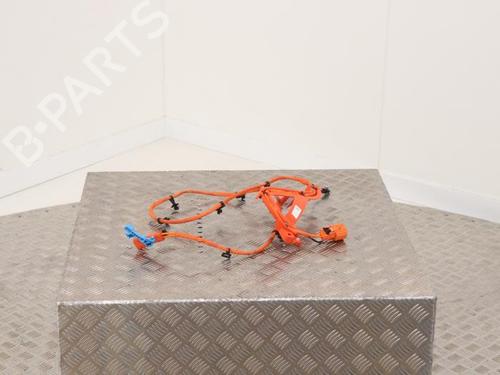 cable-tesla-model-3-5yj3-2017-40396787 main image