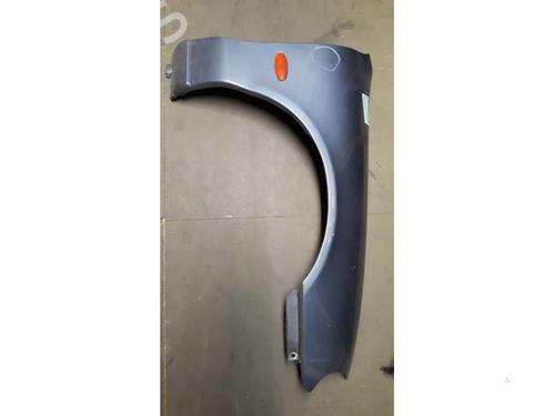 Used Right front fenders Right front fenders FORD MONDEO II Turnier (BNP) 1.8 i (115 hp) 40427848 40427848