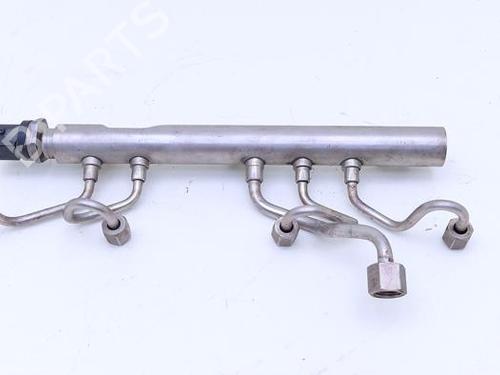Used Injection rail Injection rail BMW 6 Coupe (F13) M6 (560 hp) 40479359 40479359