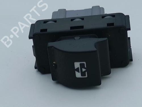Used Switch Switch PEUGEOT 2008 I (CU_) 1.2 VTi (82 hp) 40477865 40477865