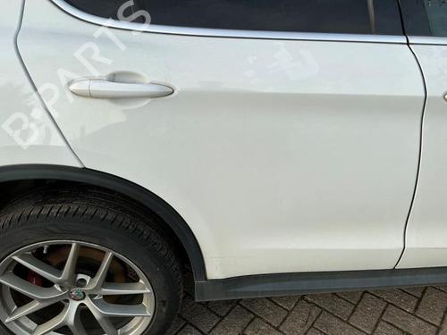 right-rear-door-alfa-romeo-stelvio-949_-2016-40423139 main image