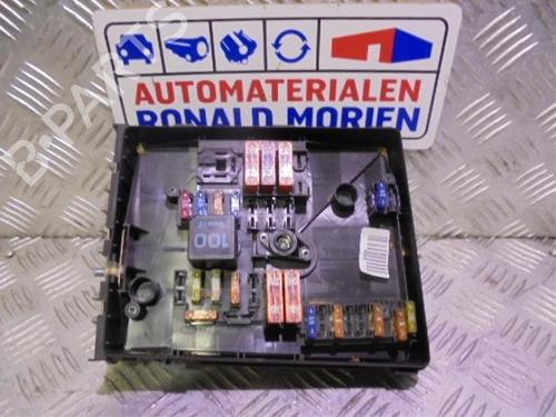 Used Fuse box Fuse box VW GOLF V (1K1) 1.4 FSI (90 hp) 40372566 40372566