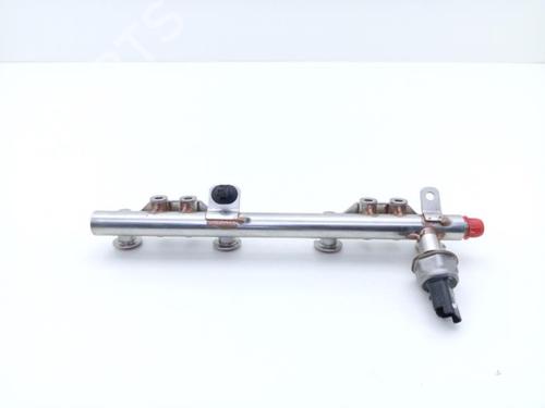 Used Injection rail Injection rail RENAULT CLIO IV Grandtour (KH_) 1.2 TCe 120 (KHM0) (120 hp) 40376404 40376404