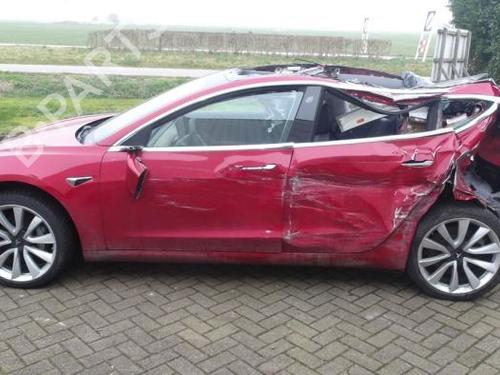 Electronic sensor TESLA MODEL 3 (5YJ3) EV Performance AWD | BP40396562M84  - Image 9