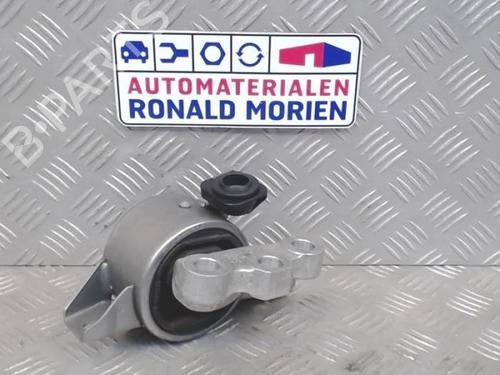 Used Engine mount Engine mount FIAT 500L (351_, 352_) 1.6 D Multijet (199LYE1B) (120 hp) 40379269 40379269