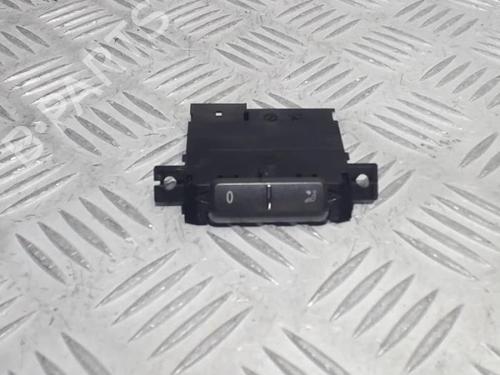 Switch VW PHAETON (3D1, 3D2, 3D3, 3D4, 3D6, 3D7, 3D8, 3D9) 3.2 V6 | BP40427642I30 - Image 1