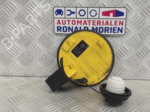 Used Fuel flap Fuel flap OPEL CORSA E (X15) 1.4 (08, 68) (75 hp) 40468444 40468444