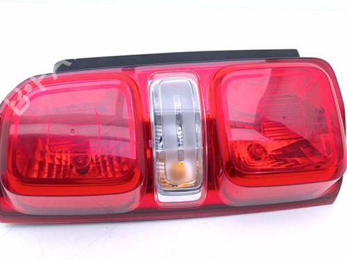 Used Left taillight Left taillight PEUGEOT EXPERT Van (V_) 1.5 BlueHDi 100 (102 hp) 40480458 40480458