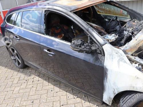 Pipe VOLVO V60 I (155) D6 Hybrid AWD | BP40475183M125 - Image 11
