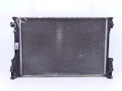 water-radiator-mercedes-benz-e-class-w212-2009-2010-2011-2012-2013-2014-2015-2016-40422567 main image