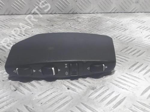 switch-mercedes-benz-e-class-t-model-s212-2009-2010-2011-2012-2013-2014-2015-2016-40363117 main image