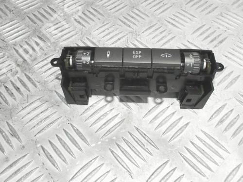 Switch VW PHAETON (3D1, 3D2, 3D3, 3D4, 3D6, 3D7, 3D8, 3D9) 4.2 V8 4motion | BP40427654I30 - Image 1