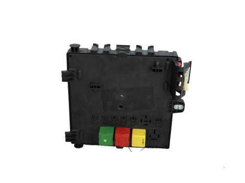 Used Fuse box Fuse box OPEL VECTRA C (Z02) 2.0 DTI 16V (F69) (101 hp) 40372525 40372525