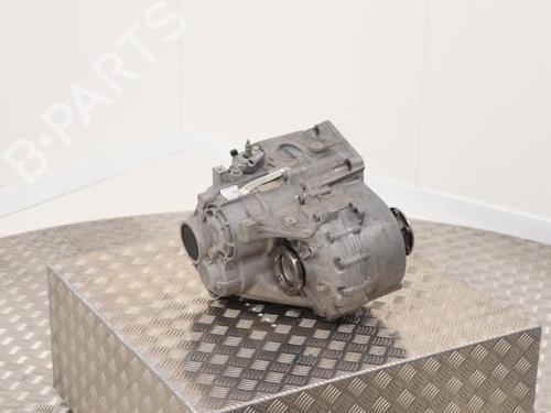 gearbox-vw-caddy-iv-box-bodympv-saa-sah-2015-2016-2017-2018-2019-2020-40390551 main image