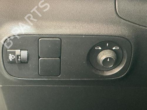 Headrest CITROËN C3 III (SX) 1.2 THP 110 (SXHNPS, SXHNZT, SXHNZ6) | BP40481089I31 - Image 18