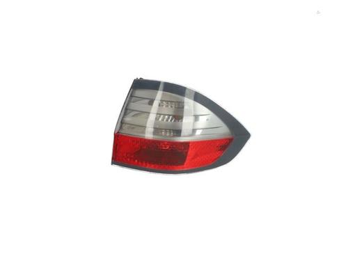 right-taillight-ford-s-max-wa6-2006-2007-2008-2009-2010-2011-2012-2013-2014-40468304 main image