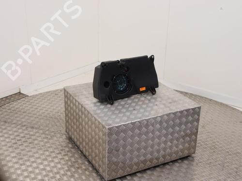 Used Speaker Speaker MERCEDES-BENZ A-CLASS (W176) A 180 CDI (176.000) (109 hp) 40413555 40413555