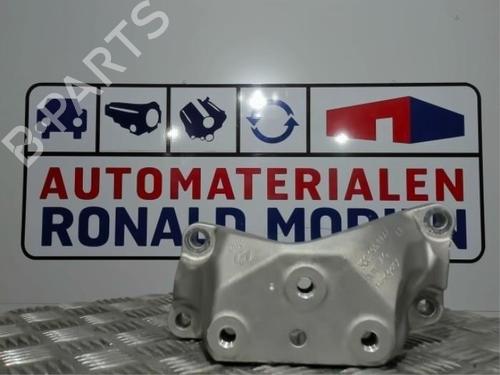 Used Gearbox mount Gearbox mount VW GOLF VIII Variant (CG5, DB5) 1.5 TSI (150 hp) 40383420 40383420