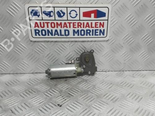 Used Electronic module Electronic module VW PHAETON (3D1, 3D2, 3D3, 3D4, 3D6, 3D7, 3D8, 3D9) 5.0 V10 TDI 4motion (313 hp) 40362912 40362912