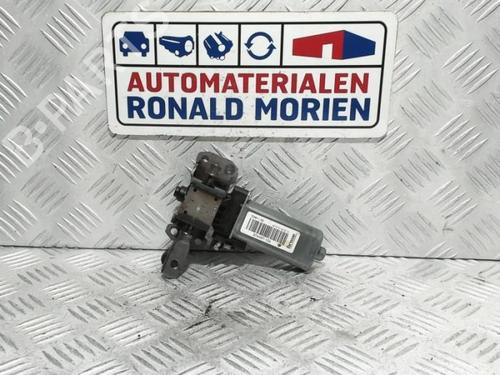 electronic-module-volvo-v40-hatchback-525-2012-2013-2014-2015-2016-2017-2018-2019-40362943 main image