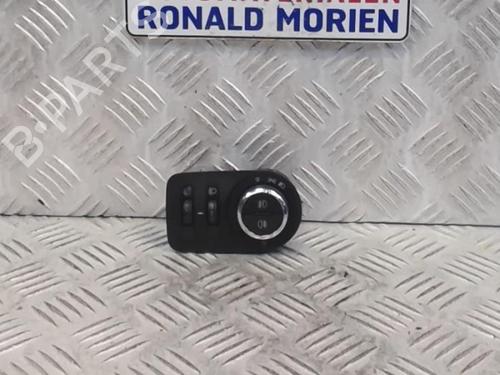 headlight-switch-opel-zafira-tourer-c-p12-2011-40468842 main image