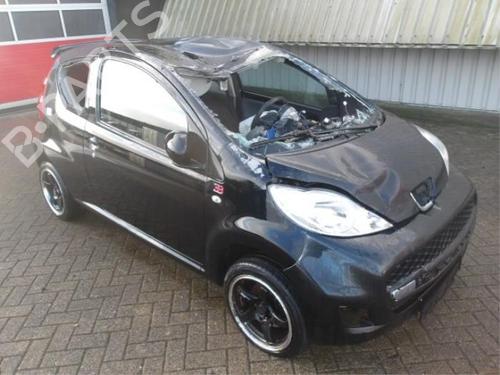 Used Parts PEUGEOT 107 (PM_, PN_)  1.0  5064756