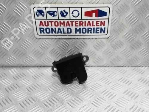 tailgate-lock-vw-golf-vii-5g1-bq1-be1-be2-2012-2013-2014-2015-2016-2017-2018-2019-2020-2021-40357659 main image