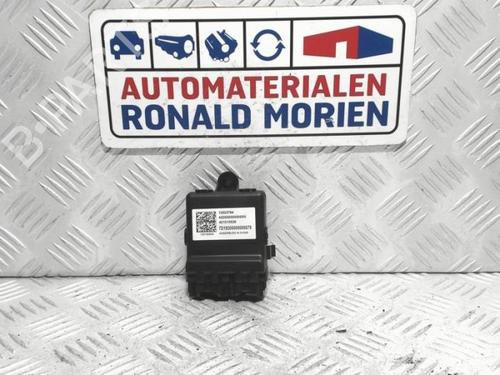 electronic-module-opel-astra-k-b16-2015-2016-2017-2018-2019-2020-2021-2022-40359039 main image