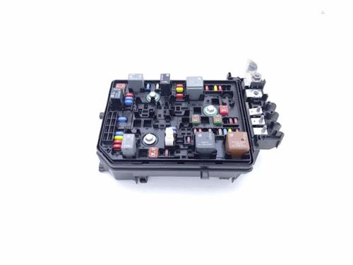 fuse-box-opel-astra-k-b16-2015-2016-2017-2018-2019-2020-2021-2022-40372492 main image