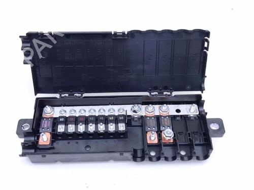 Used Fuse box Fuse box LAND ROVER RANGE ROVER VELAR (L560) 3.0 D300 SDV6 4x4 (300 hp) 40426131 40426131