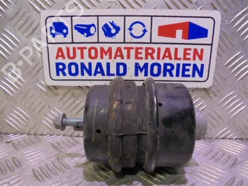 Used Engine mount Engine mount VW PHAETON (3D1, 3D2, 3D3, 3D4, 3D6, 3D7, 3D8, 3D9) 3.2 V6 4motion (241 hp) 40379096 40379096