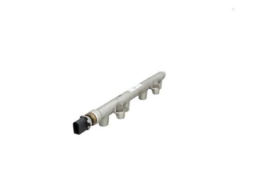 injection-rail-vw-golf-viii-cd1-da1-2019-40475659 main image
