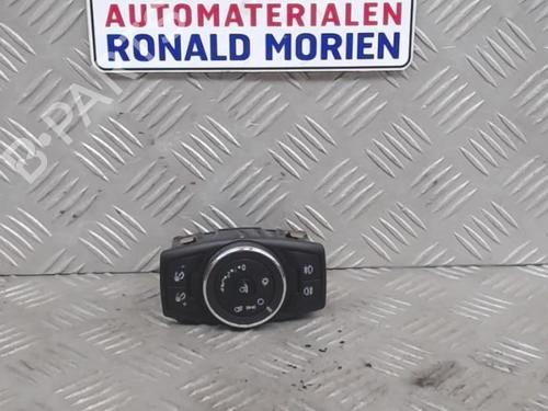 headlight-switch-ford-focus-iii-2010-2011-2012-2013-2014-2015-2016-2017-2018-2019-2020-40360344 main image