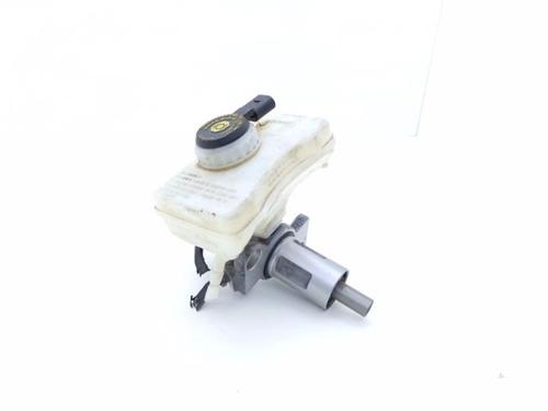 brake-master-cylinder-audi-q5-8rb-2008-2009-2010-2011-2012-2013-2014-2015-2016-2017-2018-2019-40367611 main image
