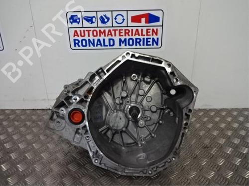 Used Gearbox Gearbox RENAULT CAPTUR I (J5_, H5_) 1.5 dCi 110 (110 hp) 40383241 40383241