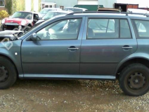 Used Left rear door Left rear door SKODA OCTAVIA I Combi (1U5) 1.9 TDI (100 hp) 40482404 40482404