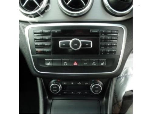 radio-mercedes-benz-cla-coupe-c117-2013-2014-2015-2016-2017-2018-2019-40362343 main image