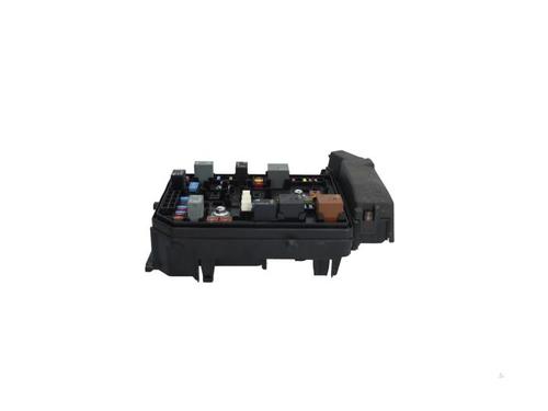 fuse-box-opel-astra-k-b16-2015-2016-2017-2018-2019-2020-2021-2022-40404178 main image