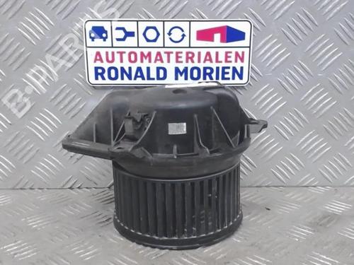 Used Heater blower motor Heater blower motor RENAULT TRAFIC II Van (FL) 1.9 dCi 100 (FL0C, FL0K, FL0B) (101 hp) 40472170 40472170