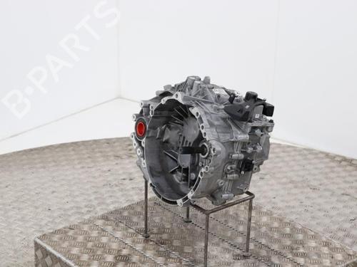 gearbox-volvo-v40-hatchback-525-2012-2013-2014-2015-2016-2017-2018-2019-40472676 main image